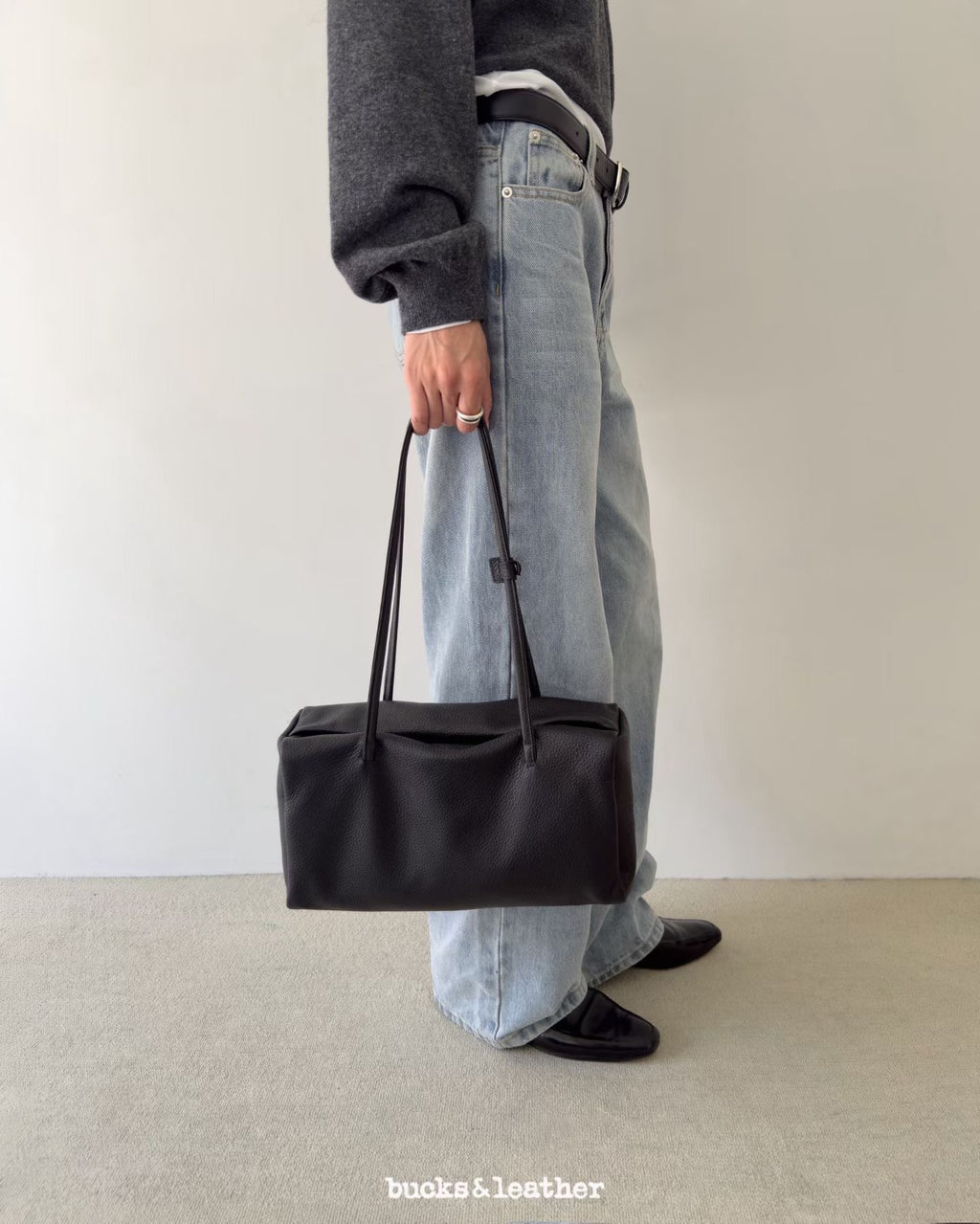 Bucks & Leather 爆款枕頭包