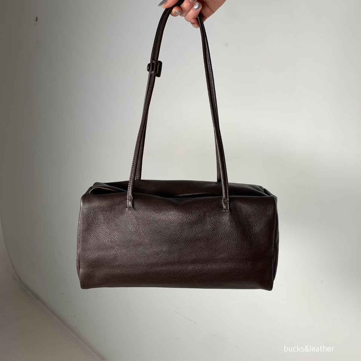 Bucks & Leather 爆款枕頭包