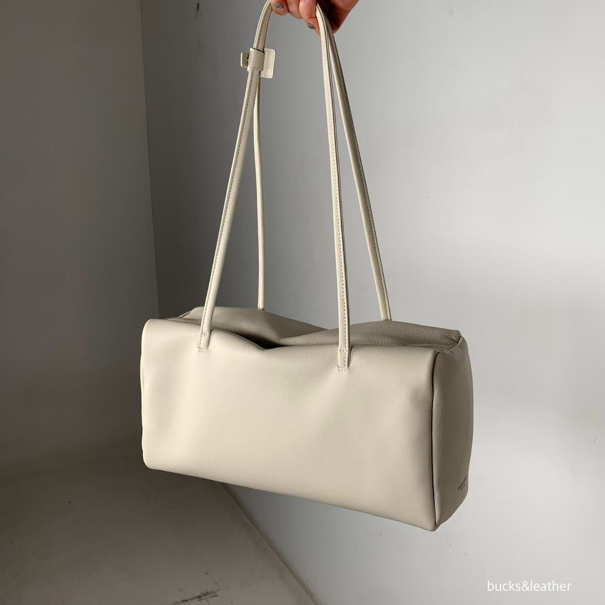 Bucks & Leather 爆款枕頭包